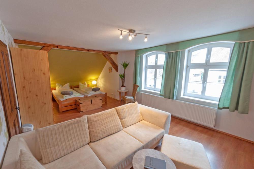 Alte Schule Café und Pension Drehna Esterno foto