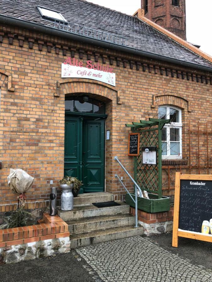 Alte Schule Café und Pension Drehna Esterno foto